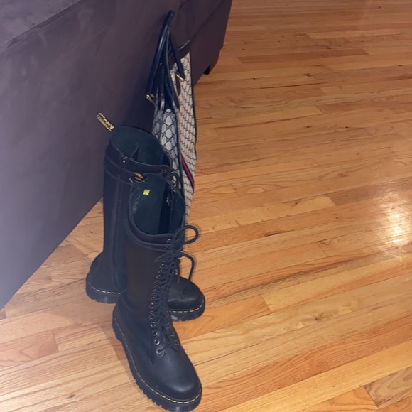 AUTHENTIC VINTAGE GUCCI - Picture 5 of 9